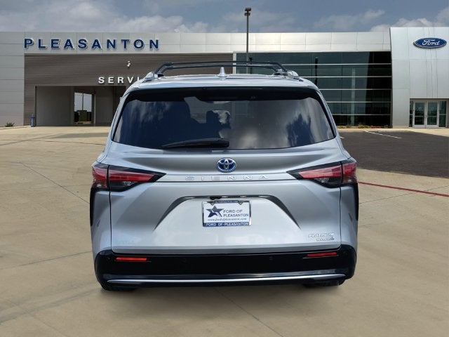2024 Toyota Sienna Platinum 7 Passenger