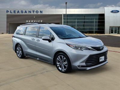 2024 Toyota Sienna Platinum 7 Passenger