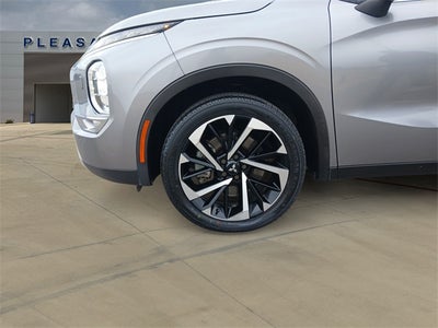 2022 Mitsubishi Outlander SE