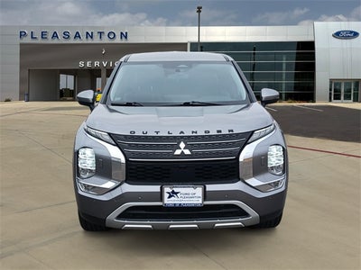 2022 Mitsubishi Outlander SE