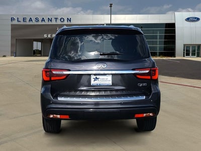 2023 INFINITI QX80 LUXE