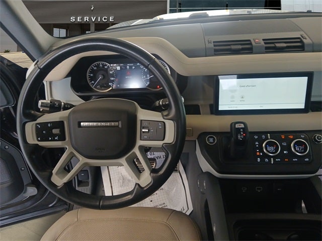 2022 Land Rover Defender 110 110 SE