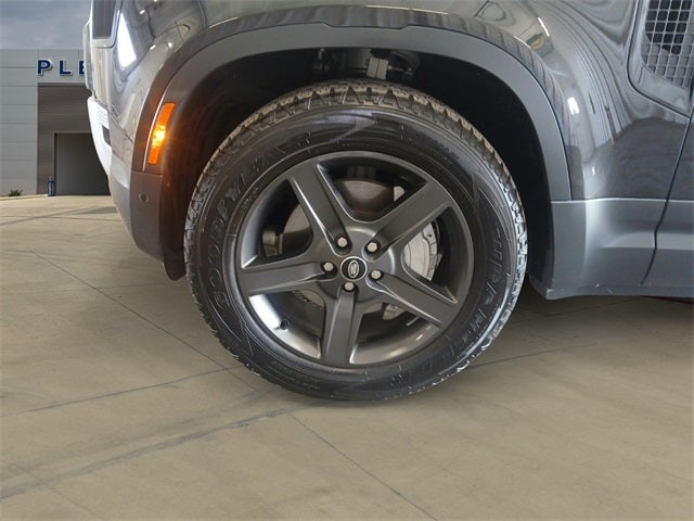 2022 Land Rover Defender 110 110 SE