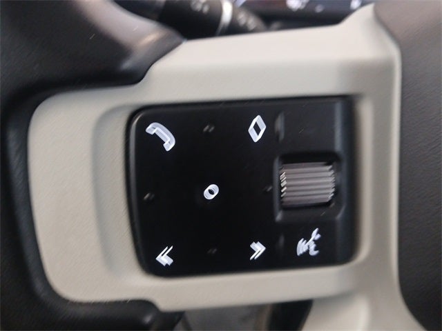 2022 Land Rover Defender 110 110 SE