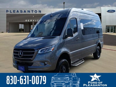 2026 Mercedes-Benz Sprinter 2500 144 WB Standard Roof Passenger