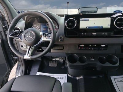 2026 Mercedes-Benz Sprinter 2500 144 WB Standard Roof Passenger