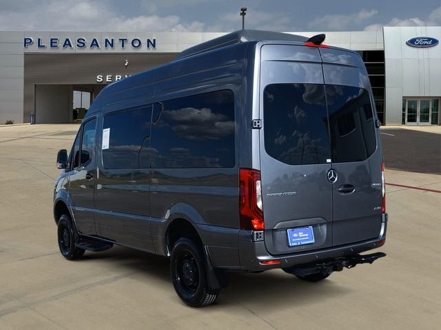 2026 Mercedes-Benz Sprinter 2500 144 WB Standard Roof Passenger