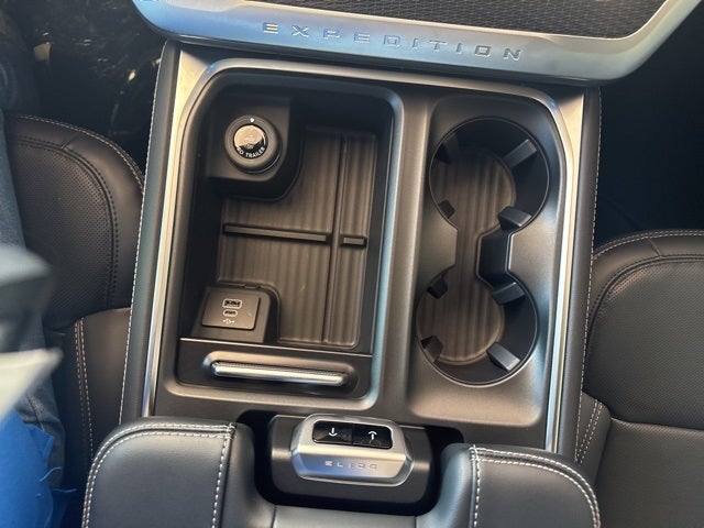 2026 Ford Expedition Platinum®