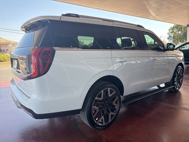 2025 Ford Expedition Platinum®