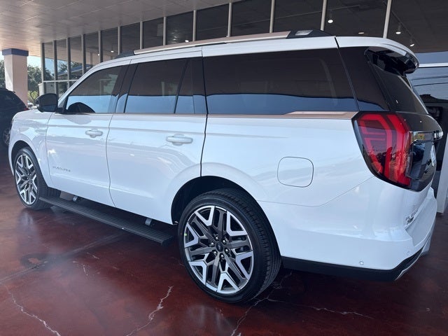 2025 Ford Expedition Platinum®