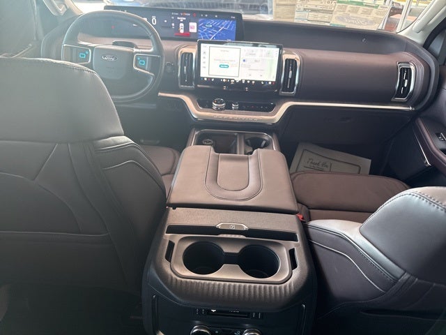 2025 Ford Expedition Platinum®