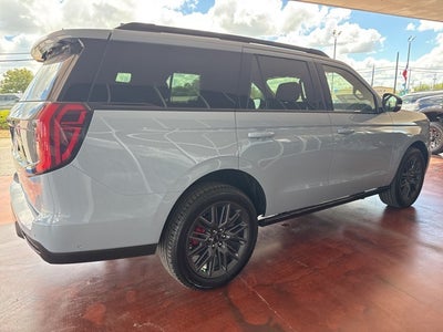 2025 Ford Expedition Platinum®