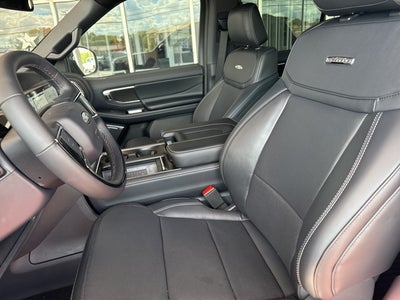 2025 Ford Expedition Platinum®