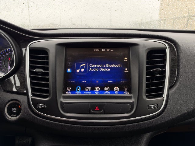 2016 Chrysler 200 C