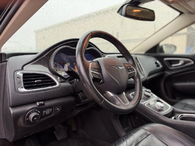 2016 Chrysler 200 C