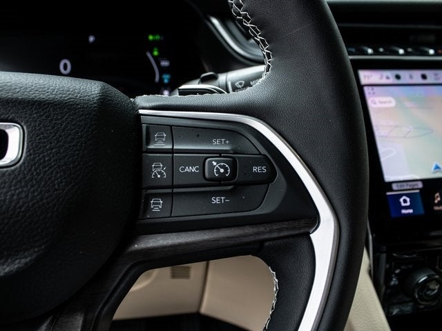 2024 Jeep Grand Cherokee Base