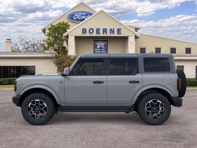 2026 Ford Bronco Outer Banks®