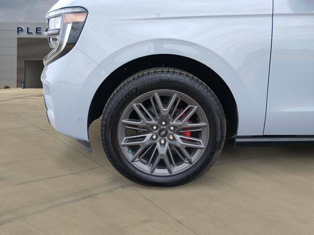2025 Ford Expedition Platinum®