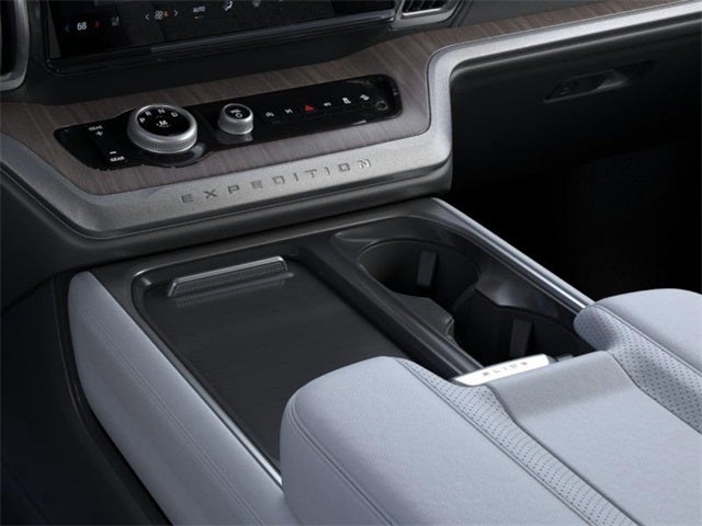 2025 Ford Expedition Platinum®