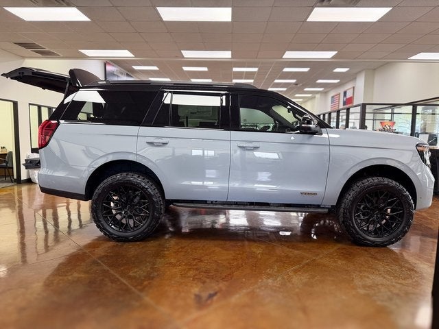 2025 Ford Expedition TREMOR®