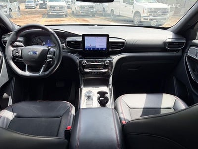 2024 Ford Explorer ST-Line