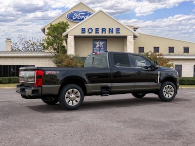 2027 Ford F-350SD F-350® King Ranch®
