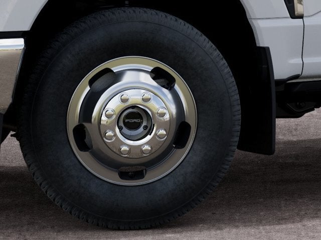2027 Ford F-350SD F-350® Lariat®