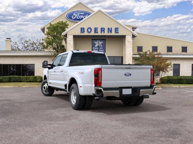 2027 Ford F-350SD F-350® Lariat®