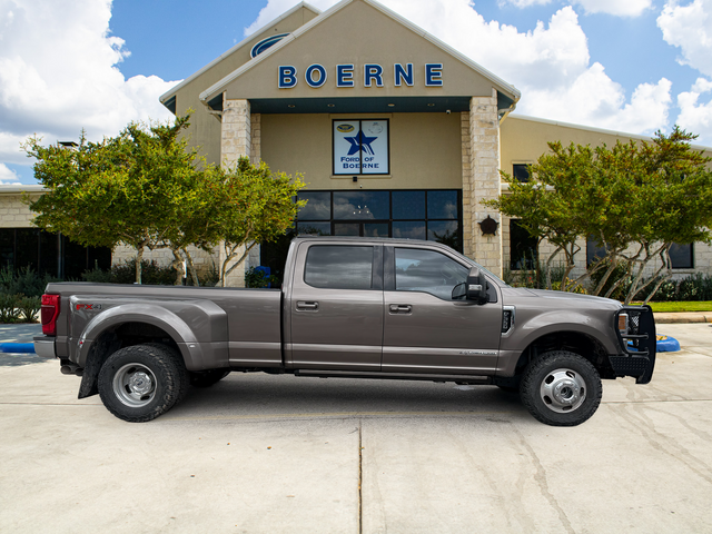 2022 Ford F-350SD Lariat Super Duty
