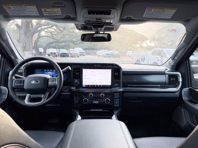 2025 Ford F-350SD Lariat Super Duty