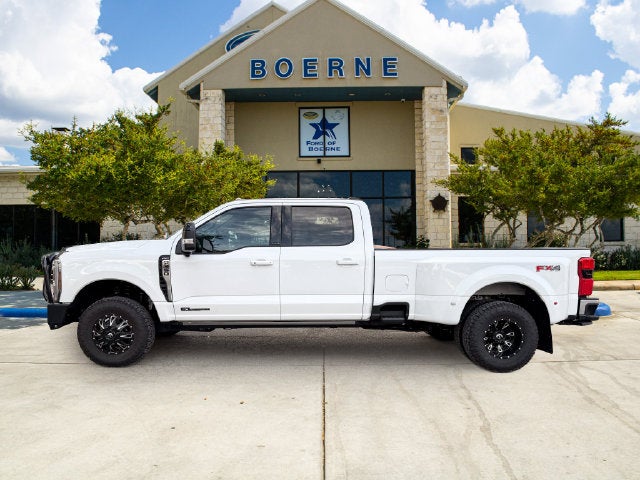 2025 Ford F-350SD Lariat Super Duty