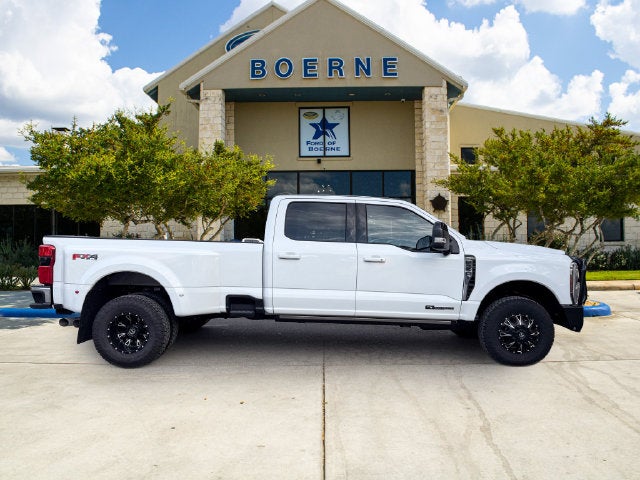2025 Ford F-350SD Lariat Super Duty