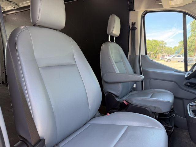 2019 Ford Transit-250 148 WB Medium Roof Cargo