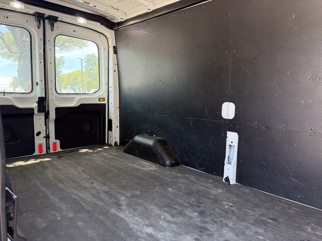 2019 Ford Transit-250 148 WB Medium Roof Cargo
