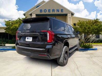 2022 GMC Yukon XL SLE