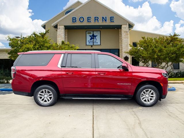 2022 Chevrolet Suburban LT