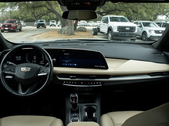 2025 Cadillac XT4 Premium Luxury