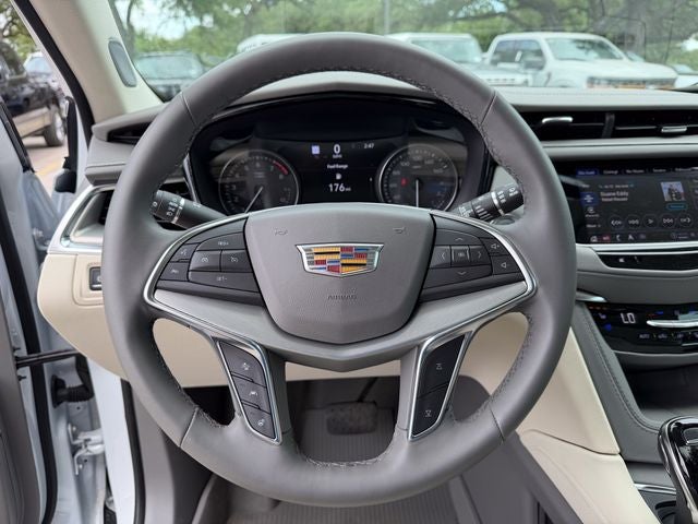 2025 Cadillac XT5 Premium Luxury