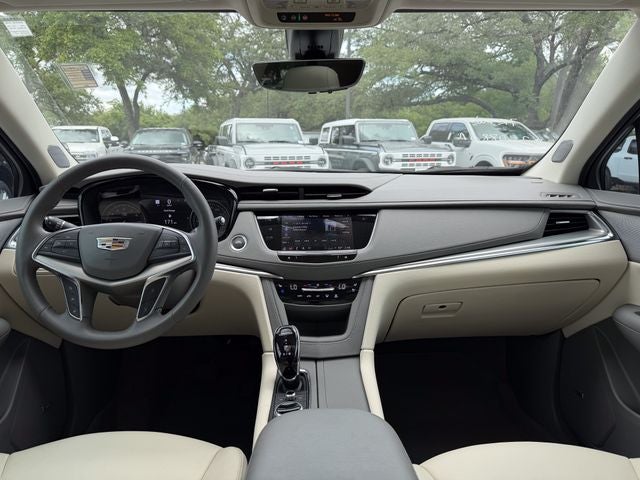 2025 Cadillac XT5 Premium Luxury