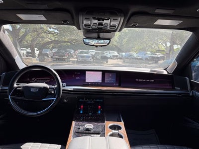 2025 Cadillac Escalade Sport Platinum