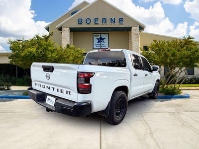 2022 Nissan Frontier S