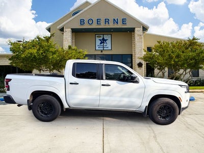 2022 Nissan Frontier S