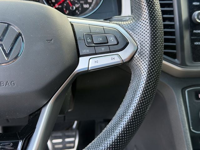 2020 Volkswagen Atlas Cross Sport 3.6 V6 SE w/ Technology R-Line