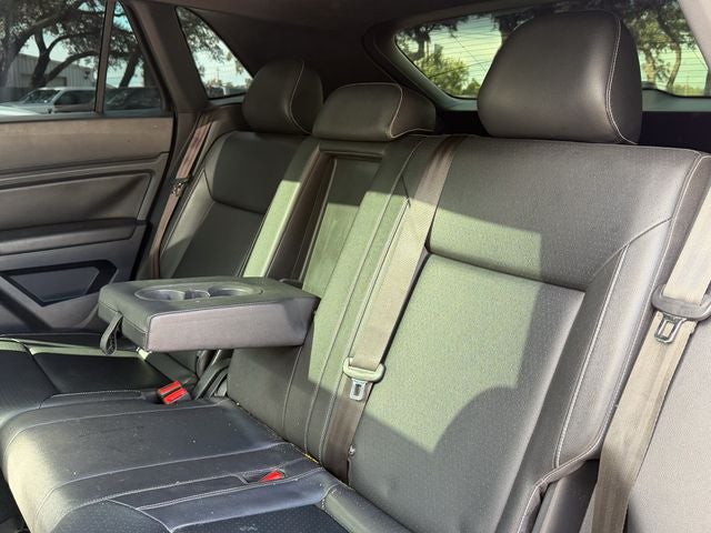 2020 Volkswagen Atlas Cross Sport 3.6 V6 SE w/ Technology R-Line