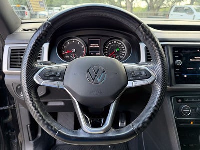 2020 Volkswagen Atlas Cross Sport 3.6 V6 SE w/ Technology R-Line