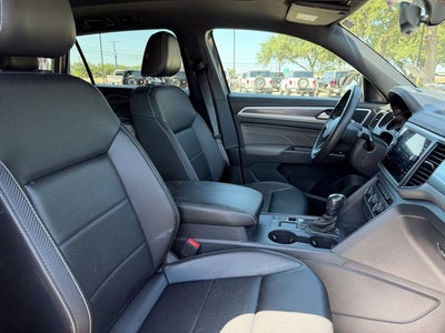 2021 Volkswagen Atlas Cross Sport 3.6L V6 SE w/Technology R-Line