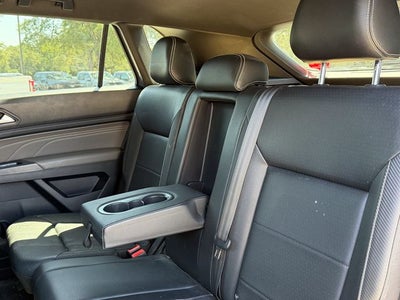 2021 Volkswagen Atlas Cross Sport 3.6L V6 SE w/Technology R-Line