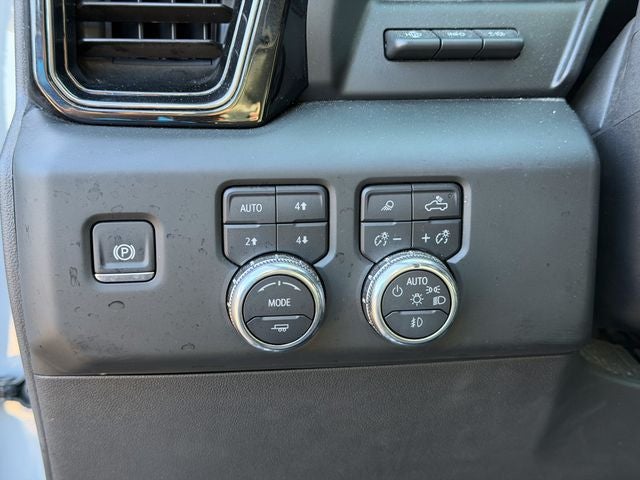 2025 GMC Sierra 1500 AT4X