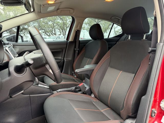 2020 Nissan Versa 1.6 SR