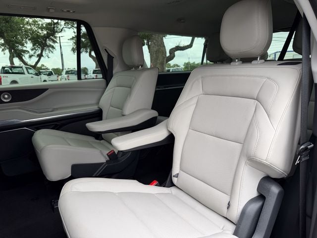 2025 Lincoln Navigator L L Reserve
